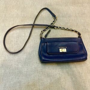 Liz Claiborne Blue Crossbody Bag with Classic Design